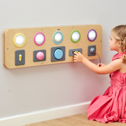 Tableau de motricité fine Switch and Press