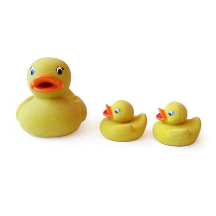 Canards en caoutchouc naturel souple dans filet